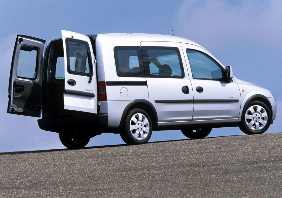  Opel Combo 2001 года  (фото 52 из 70)